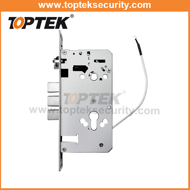 Motorized mortise lick with a battery
